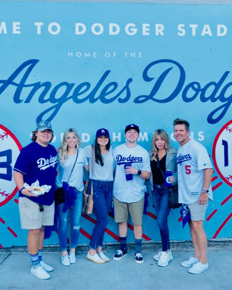 Casey et sa famille à une joute des Dodgers   