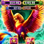 Image du Phoenix et écran affichant les Jackpots 